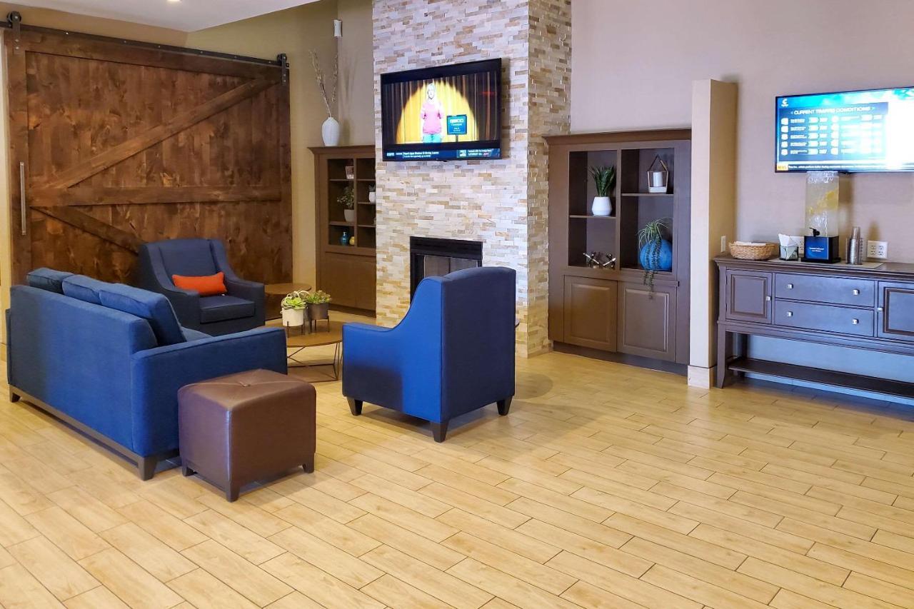 Comfort & Phoenix Sky Harbor Airport Hotel Tempe