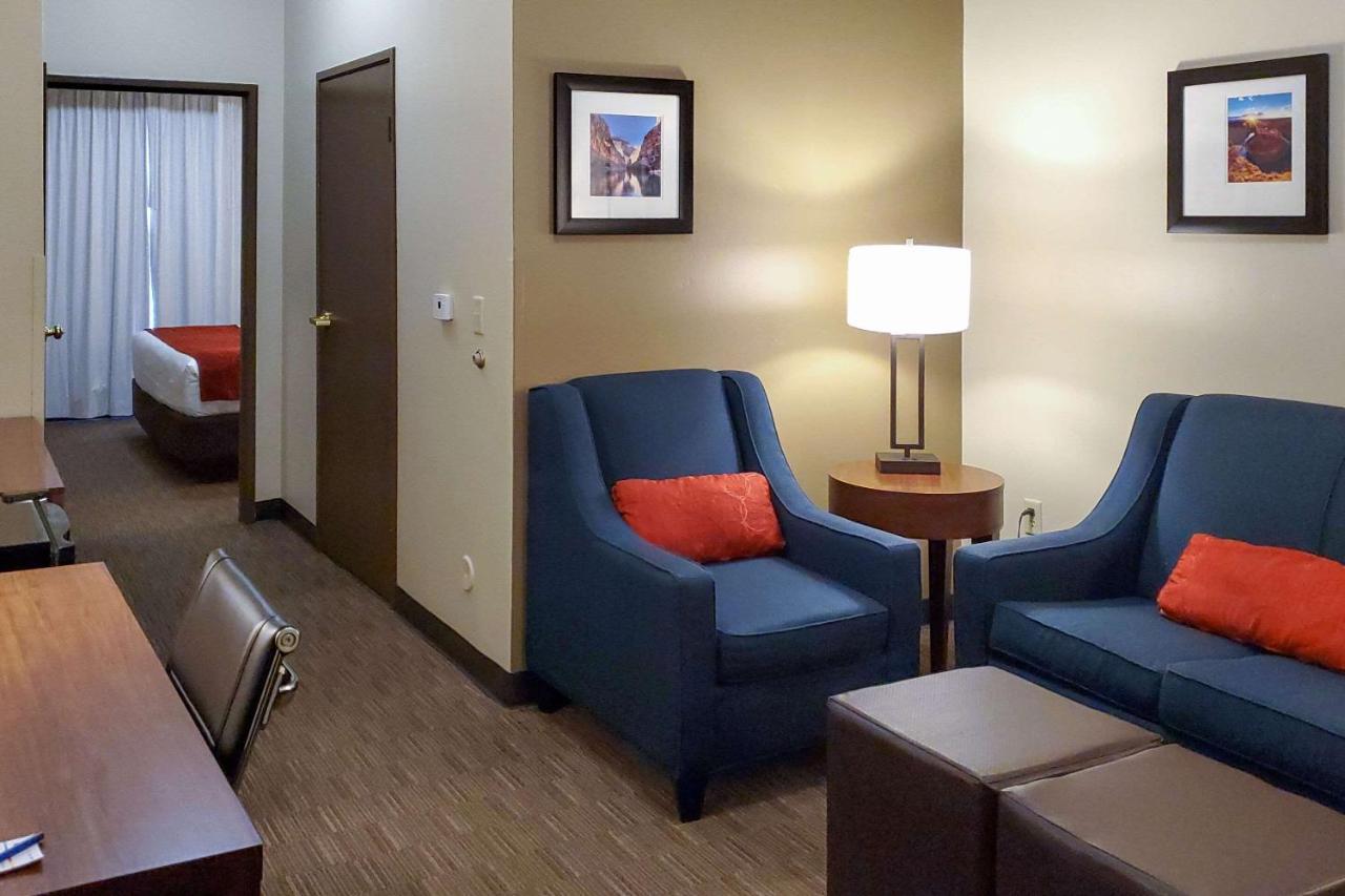 Comfort & Phoenix Sky Harbor Airport 3*
