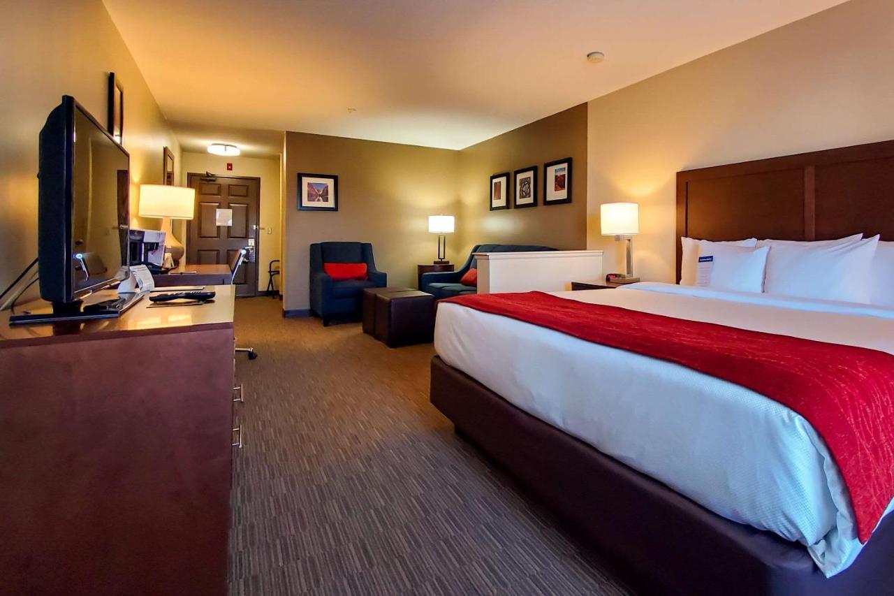 Hotel Comfort & Phoenix Sky Harbor Airport 3*